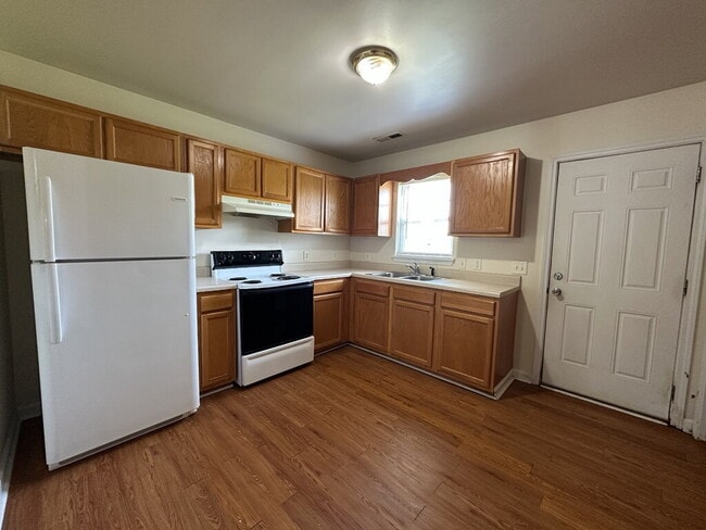 Foto del edificio - Charming 2 Bedroom Duplex in Richlands