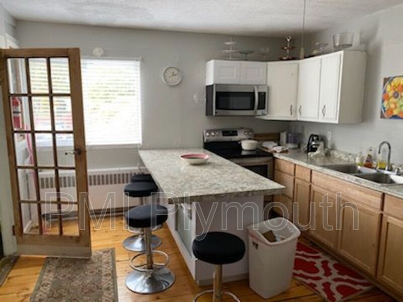 Foto principal - 393 Onset Ave