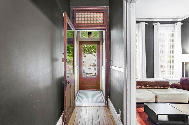 Foto del edificio - 4 br, 2 bath House - 116 S. GILMOR STREET