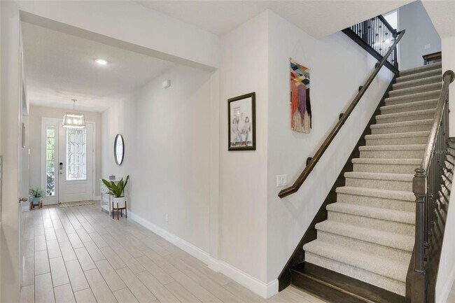 Building Photo - 8414 Vivaro Isle Way