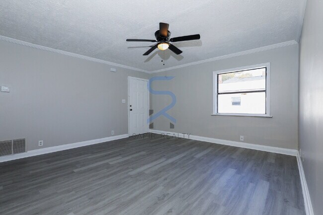 Foto del edificio - City Living Made Easy – 2BR in Vibrant Peoplestown