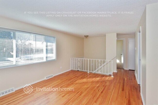 Foto del edificio - 423 S Potomac Cir