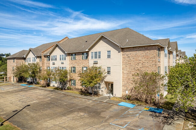 Building Photo - The Bloom at Windermere