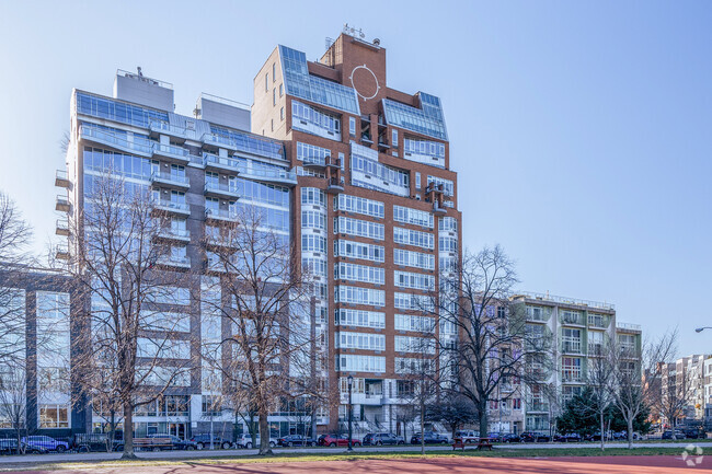 Foto del edificio - Bayard Views Condominiums