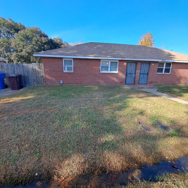 Photo - 2017 & 2019 Plow Lane Apartment