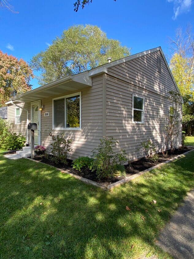 3810 Washington St, Midland, MI 48642 House Rental in Midland, MI
