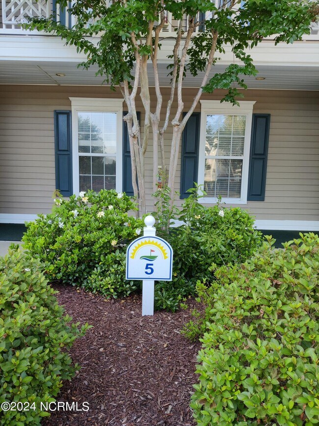Building Photo - 870 Great Egret Cir SW
