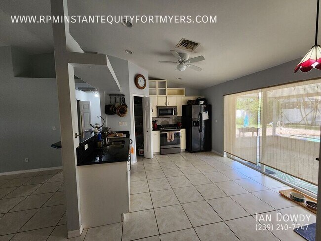 Foto del edificio - 1306 SW 13th Terrace