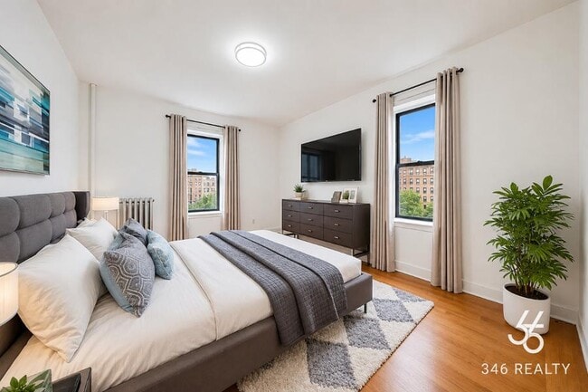 Photo - Edgecombe Avenue Apartment