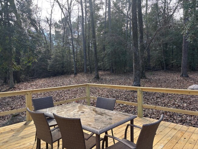 Foto del edificio - 61 Duckbill Rd