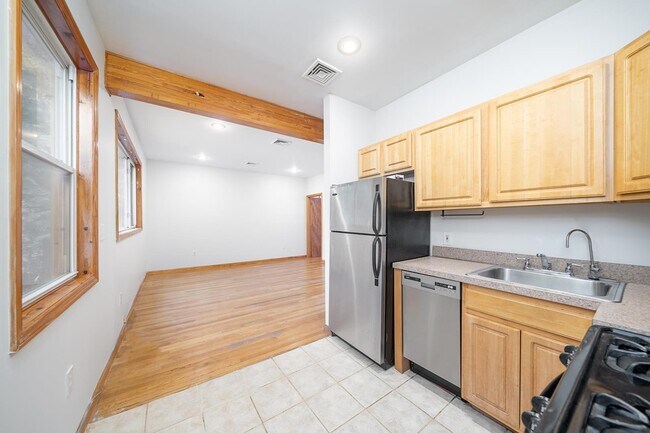 Foto del edificio - 100 Central Ave