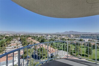 Building Photo - 3111 Bel Air Dr
