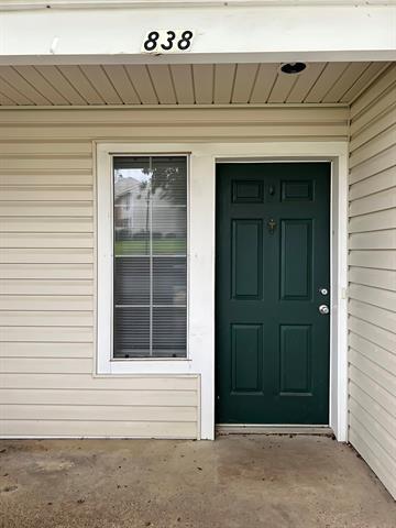 Foto del edificio - 838 Creekside Dr