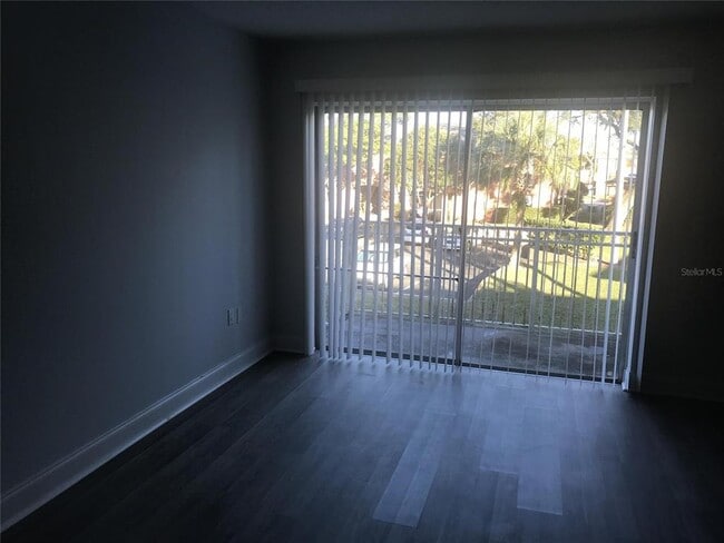 Building Photo - 492 Banyon Tree Cir