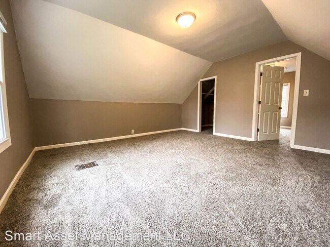 Building Photo - 3 br, 1 bath House - 4762 N 54th Street