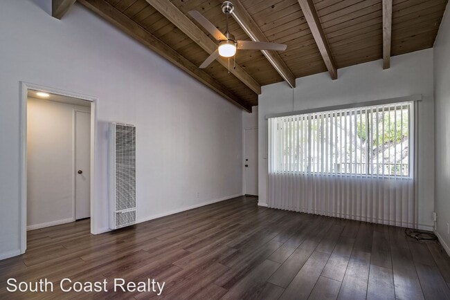 Building Photo - 1801 De La Vina St