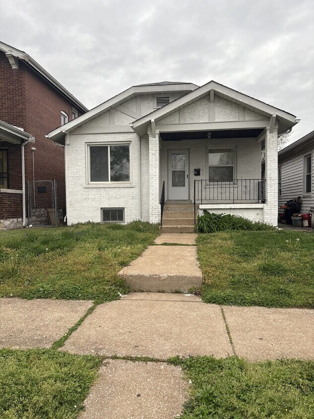 Foto principal - "3-Bed Home on Plover Ave - Cozy Living in...