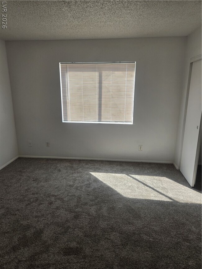 Building Photo - 2841 Wheelwright Dr
