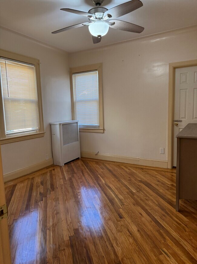 Foto del edificio - 9046 180th St