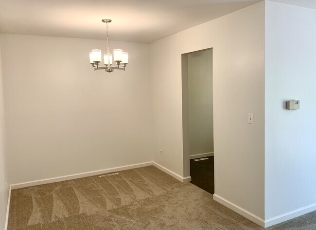 Foto del edificio - 133 E Winchester Rd