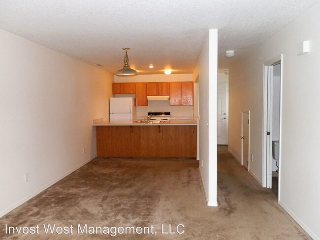 Building Photo - 703 E 39th St