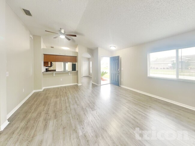 Foto del edificio - 11759 Lynmoor Dr