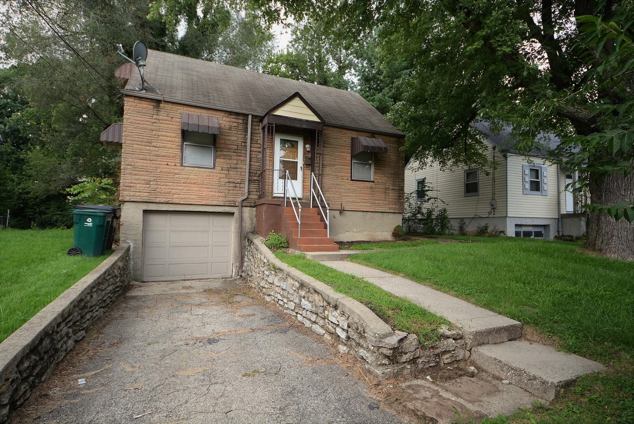 6005 Elbrook Ave, Cincinnati, OH 45237 House for Rent in Cincinnati