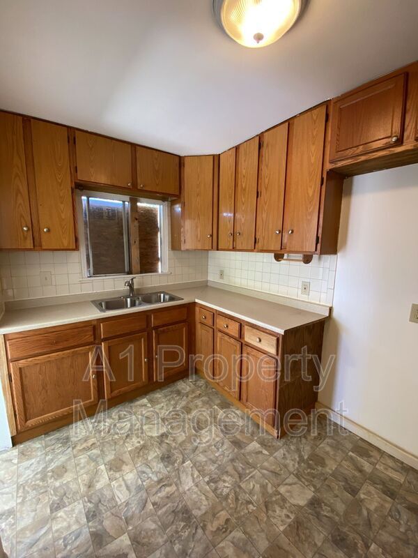 Building Photo - 3730 Ivy St