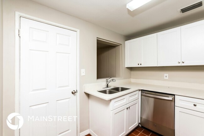 Foto del edificio - 6234 Balboa Dr