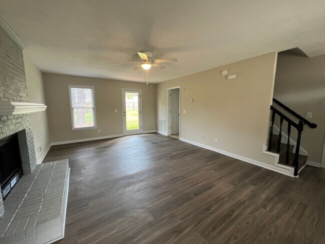 Foto del edificio - Charming 3 Bed 2.5 Bath Home in Beaver Run