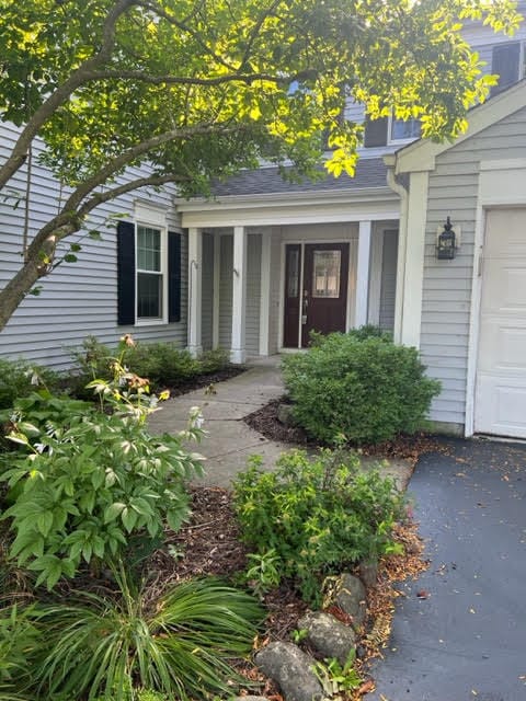 Building Photo - 1091 Devonshire Ave