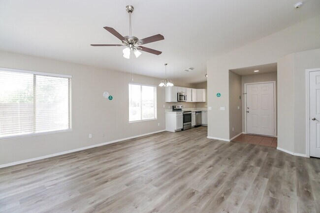 Building Photo - 10543 E Cicero St