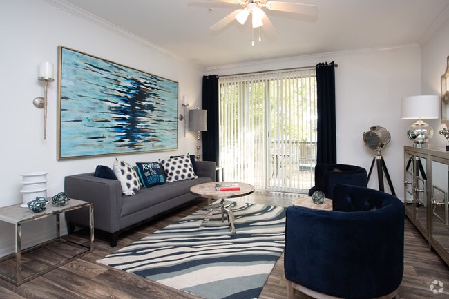 2 Bd, 2 Ba - Bridge at River Place