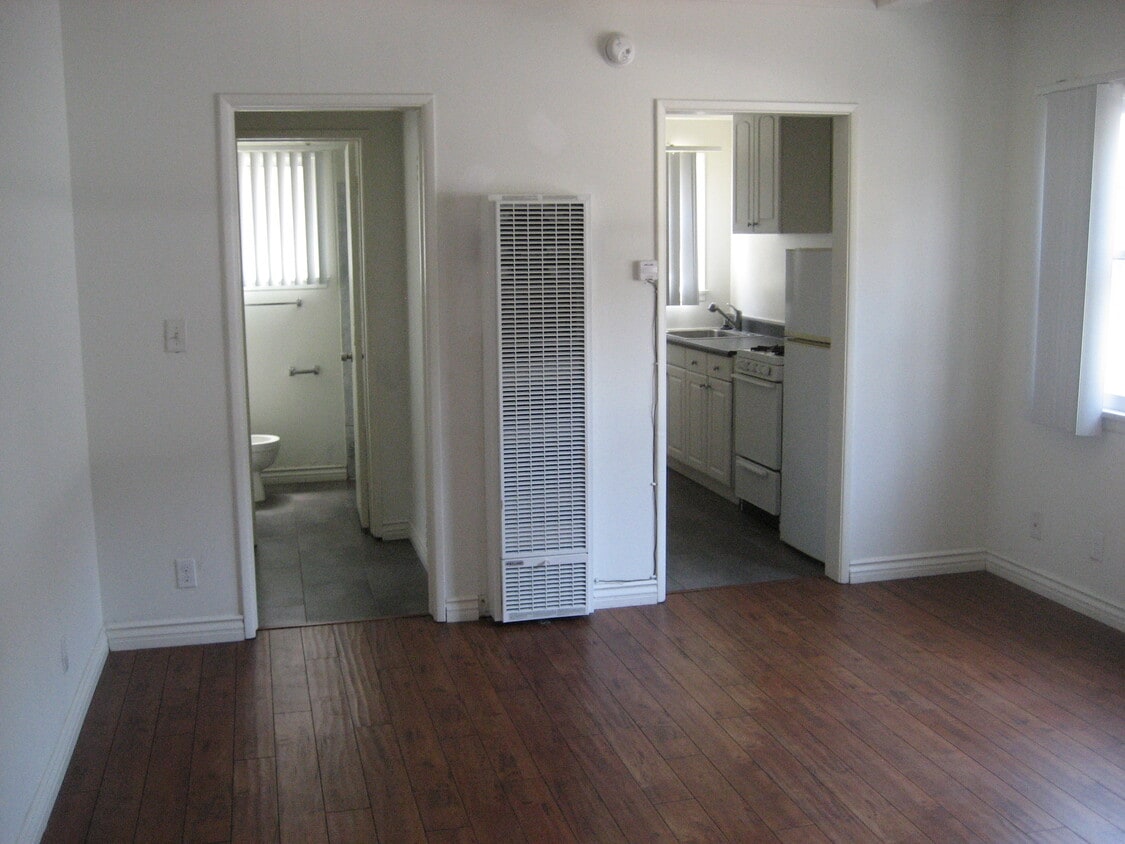 Primary Photo - 3729 Dunn Dr