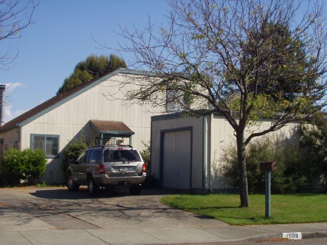 Primary Photo - 1508 Sunrise Pkwy