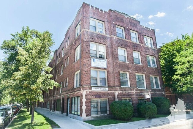 Building Photo - 3257 W Wrightwood Ave