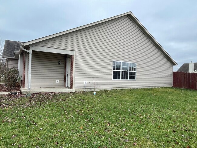 Building Photo - 7402 Angus Way