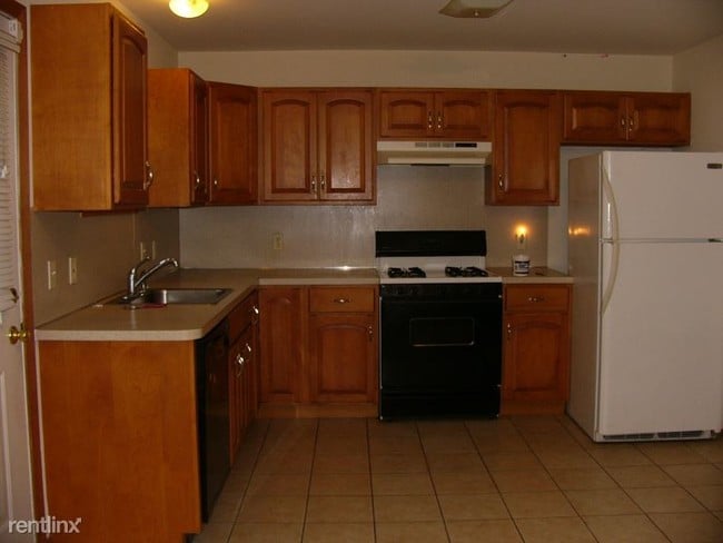 Building Photo - 109 Dominic Cir