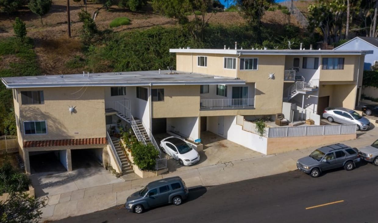 Foto principal - MOVE IN SPECIAL!!! $2,397 FOR FIRST THREE ...
