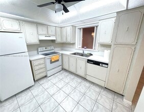 Building Photo - 403 NW 68th Ave Building Photo - 403 NW 68th Ave