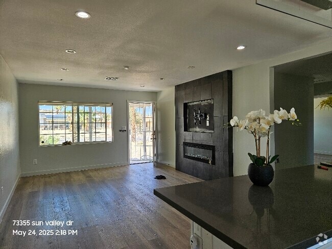 Building Photo - 73355 Sun Valley Dr