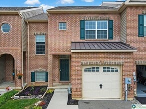 Building Photo - 4492 Cottonwood Dr