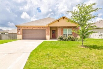 Building Photo - 717 Friar Tuck Dr