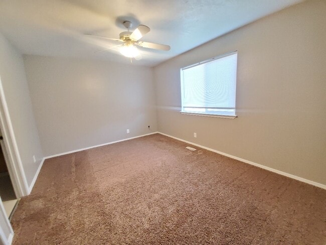 Building Photo - 1003 Gold Creek Dr