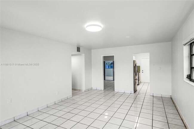 Foto del edificio - 10102 SW 23rd Terrace