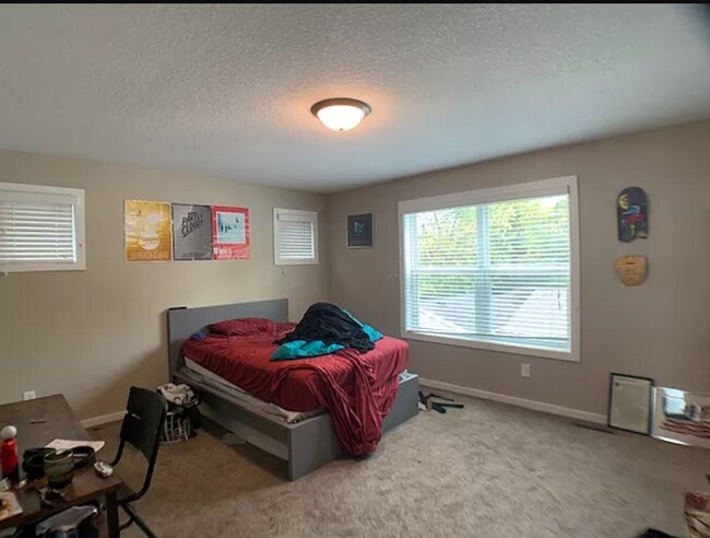 Foto del edificio - Available Aug 28th 2026 6 bed 3 bath for rent in popular Southeast Minneapolis neighborhood!