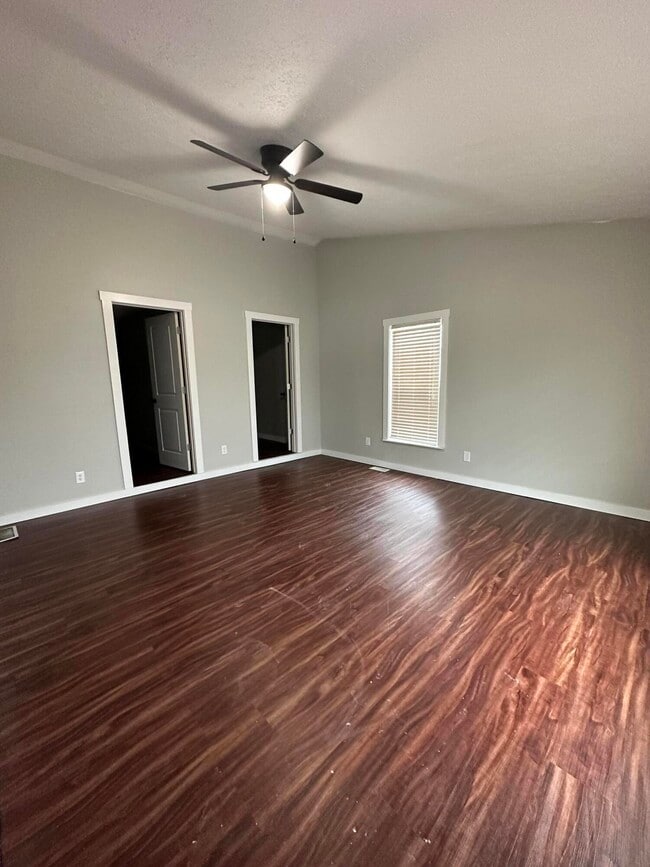 Building Photo - 2325 Sharkey Rd