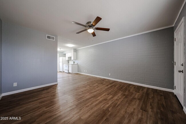 Foto del edificio - 2226 W Heatherbrae Dr