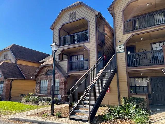 Foto del edificio - 465 Forestway Cir