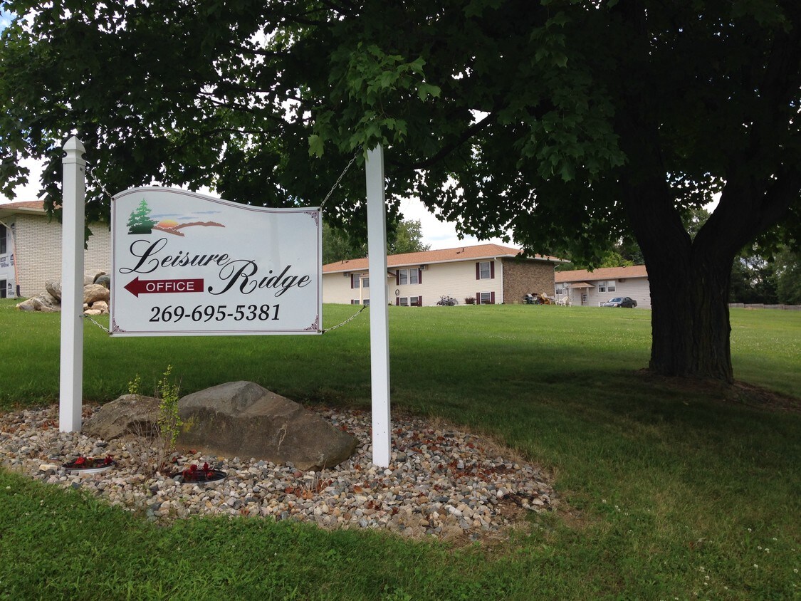 Leisure Ridge Apartments in Buchanan, MI